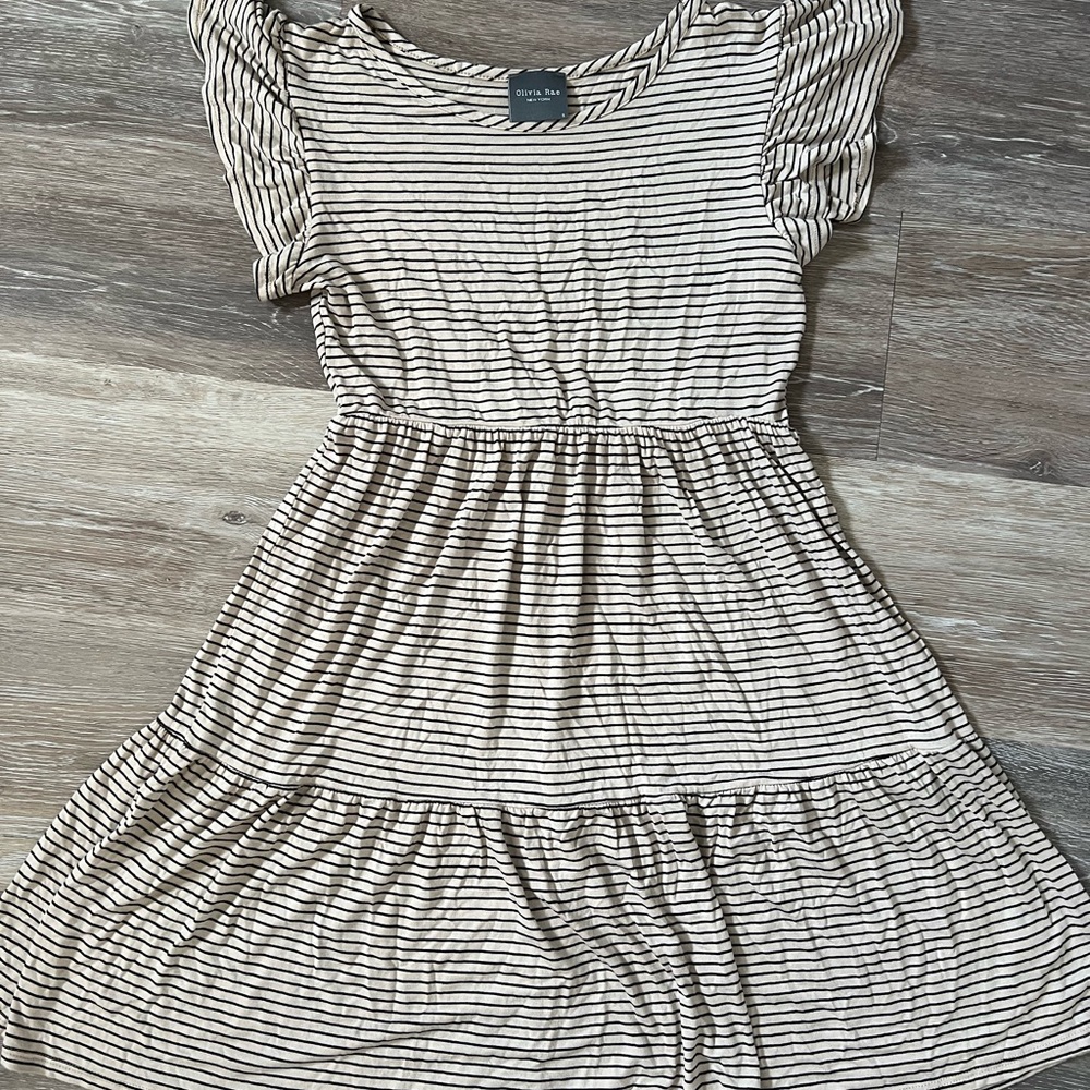 Olivia Rae Black and Tan Puff Sleeve Dress